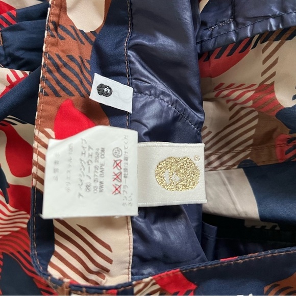 BAPE Plaid Windbreaker SHORTS sz M Red Blue Bathing Ape Japan Polyester - Picture 7 of 9